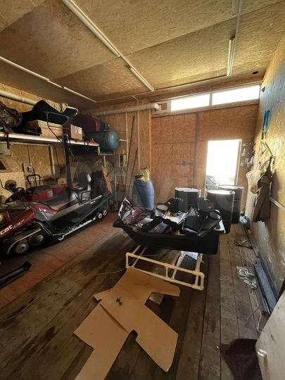 Гараж, > 30 м²