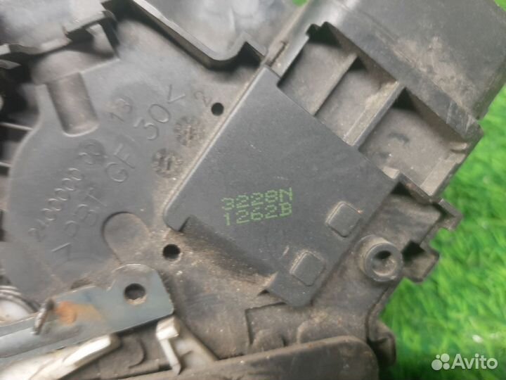 В наличии: Замок двери для Ford Focus 2