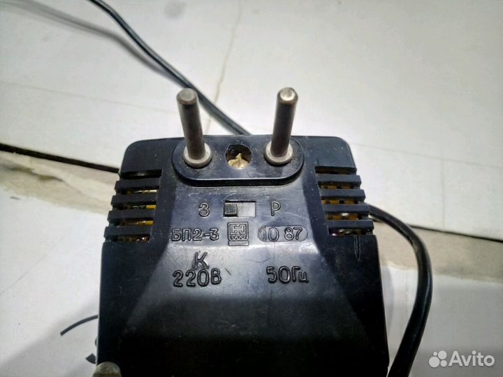 Зарядное устройство, адаптер, блок питания