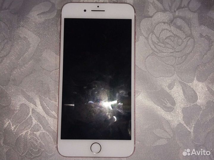 Телефон iPhone 7 plus