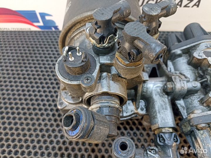 5801335174 Осушитель воздуха Iveco Stralis