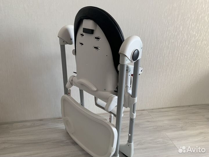 Детский стул для кормления peg perego