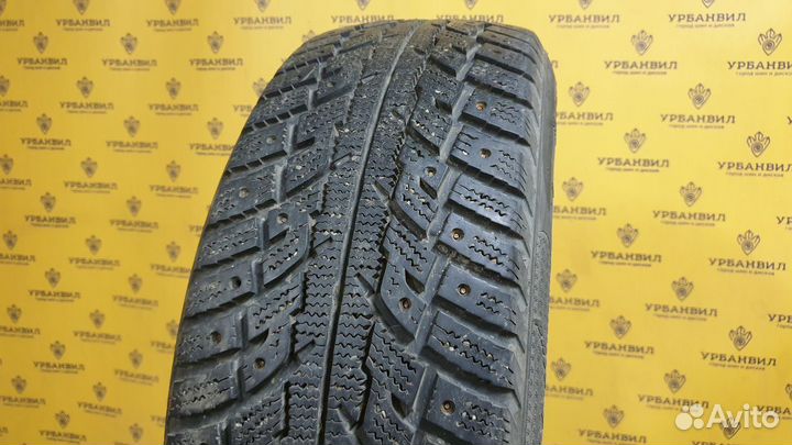 Kumho I'Zen RV Stud KC16 215/60 R17 100T