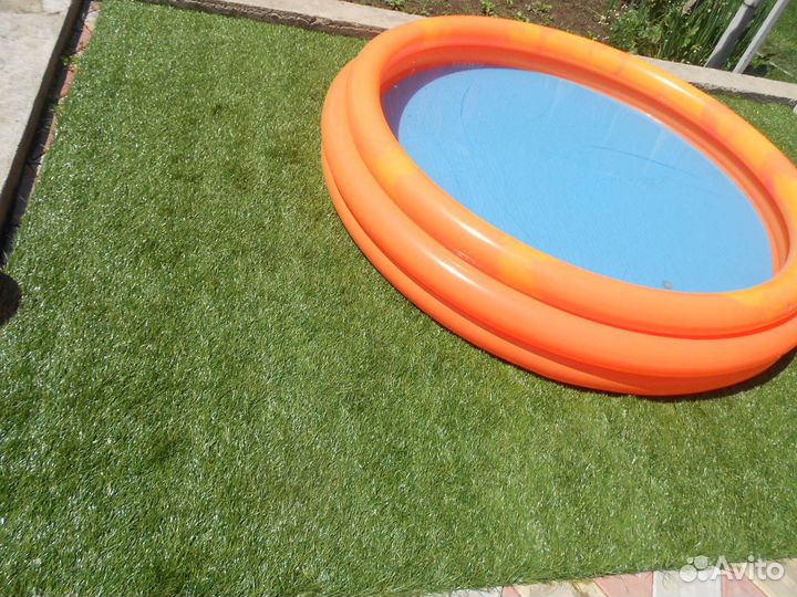 Искусственный газон(трава) в рулонах