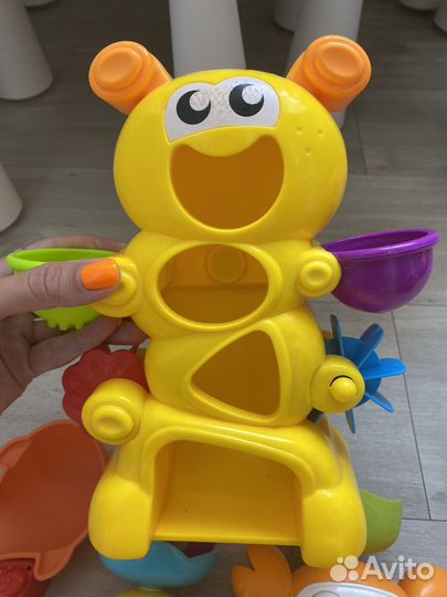 Игрушки для купания в ванной