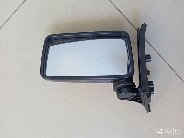 Зеркало левое левое Nissan Sunny 1986-1988