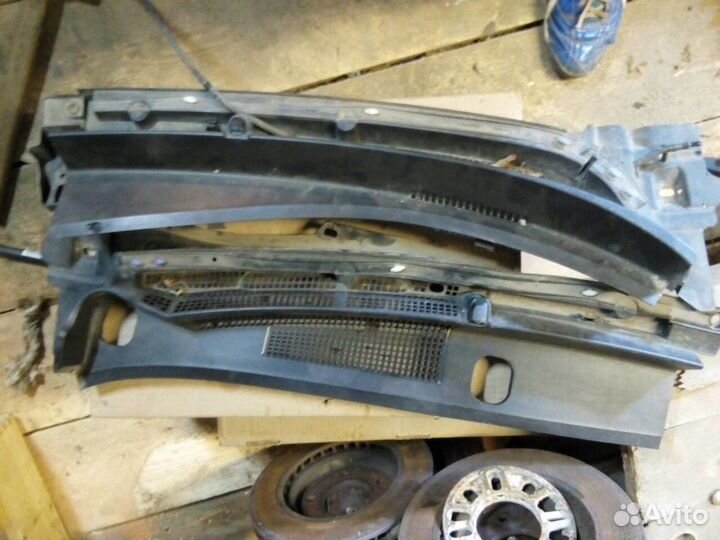 Водосток лобового стекла (жабо) Мазда 6 gh