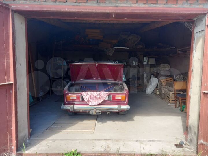 Гараж, > 30 м²