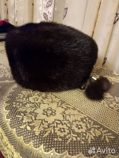 Меховая женская шапка