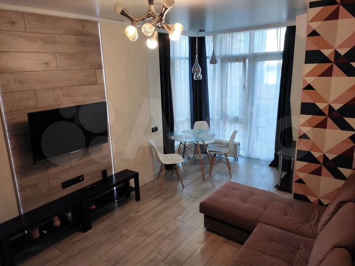 2-к. квартира, 43 м², 9/17 эт.
