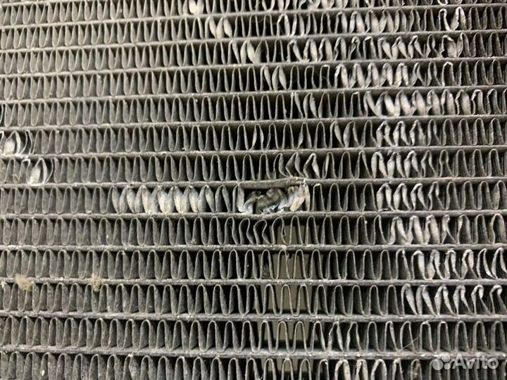 Радиатор кондиционера Toyota Land Cruiser 200