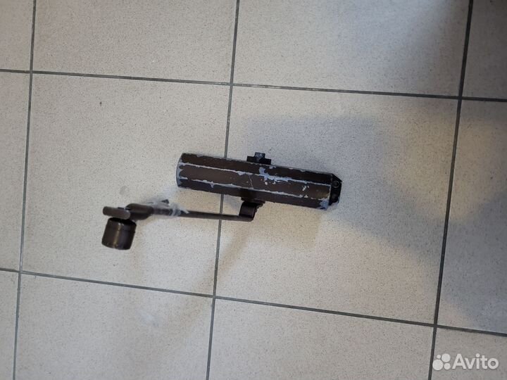 Доводчик дверной 120кг