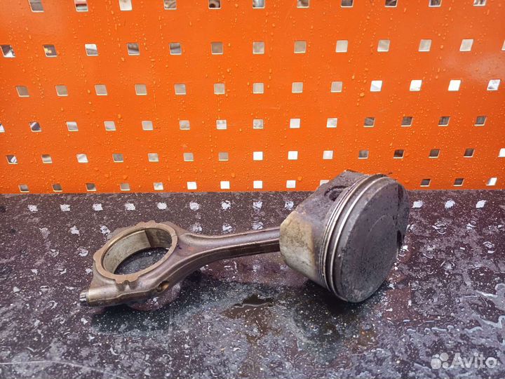 Поршень Мицубиши 4b11