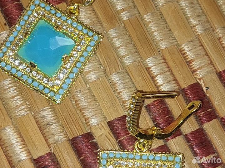 Прекрасные серьги квадраты Англия