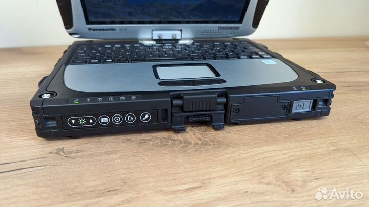 Panasonic Toughbook cf 19