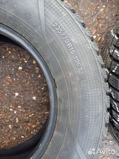 Marshal I'Zen RV Stud KC16 235/70 R16 106T
