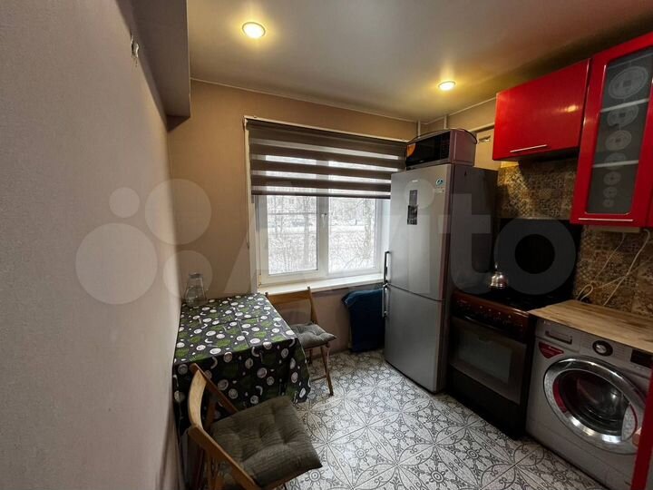 2-к. квартира, 42 м², 1/5 эт.