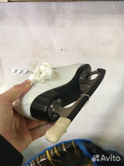 Коньки фигурные