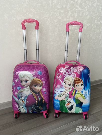 Детский чемодан новый