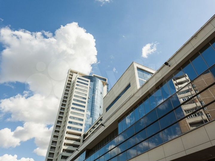 Продам офисное помещение, 659.7 м²