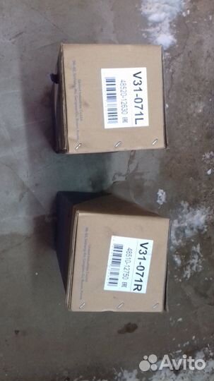 Стойка амортизатора Jett V31071