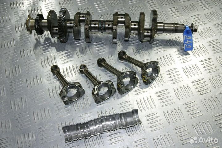 Коленвал Suzuki Bandit 250-1