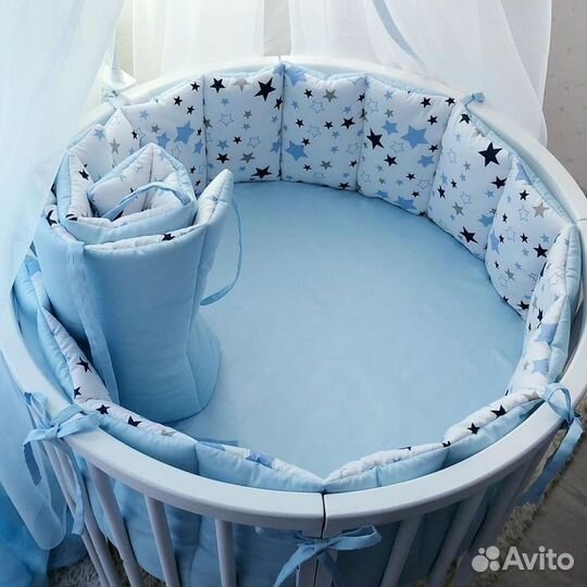 Бортики, мобиль, конверт на выписку ручной работы