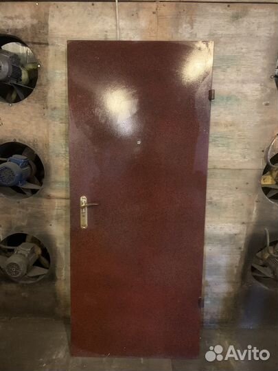 Дверь входная железная