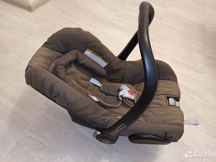 Автокресло 0+ Maxi-Cosi Citi + теплый конверт