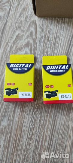 Зарядное и аккумуляторы Nikon EN-EL15