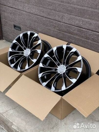 Литые диски Wald Jarret R20 6x139.7 Lexsus, Toyota