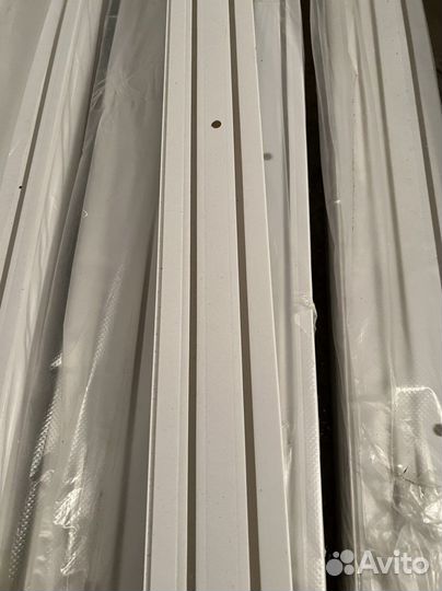 Пластиковые потолочные карнизы