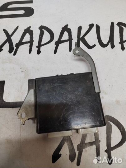 Блок управления дверьми Lexus Rx350 GSU30 1mzfe