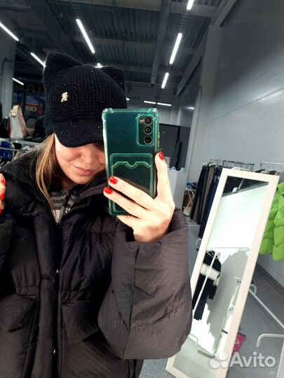 Шапка женская с козырьком и ушками