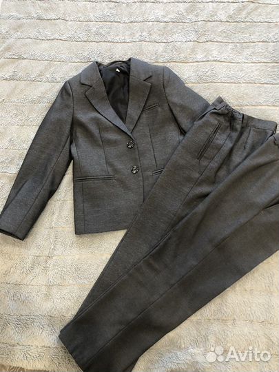 Школьный костюм