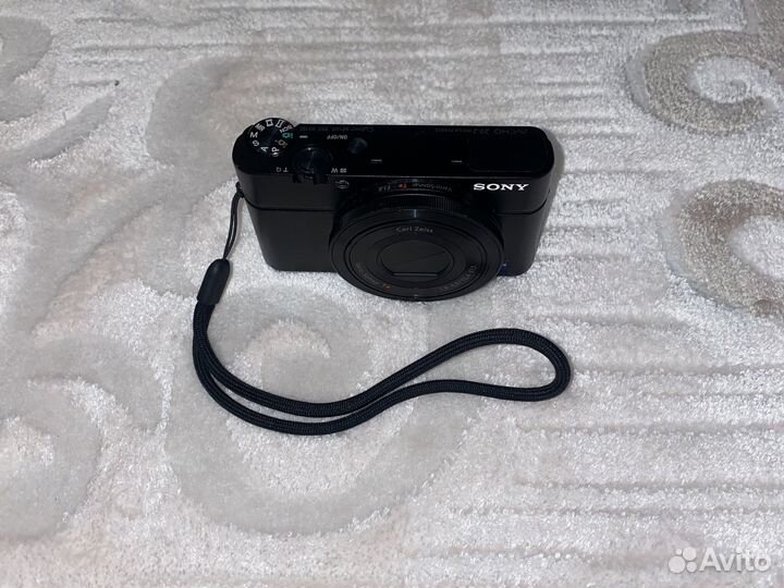 Sony DSC-RX100 cyber-shot фотоаппарат