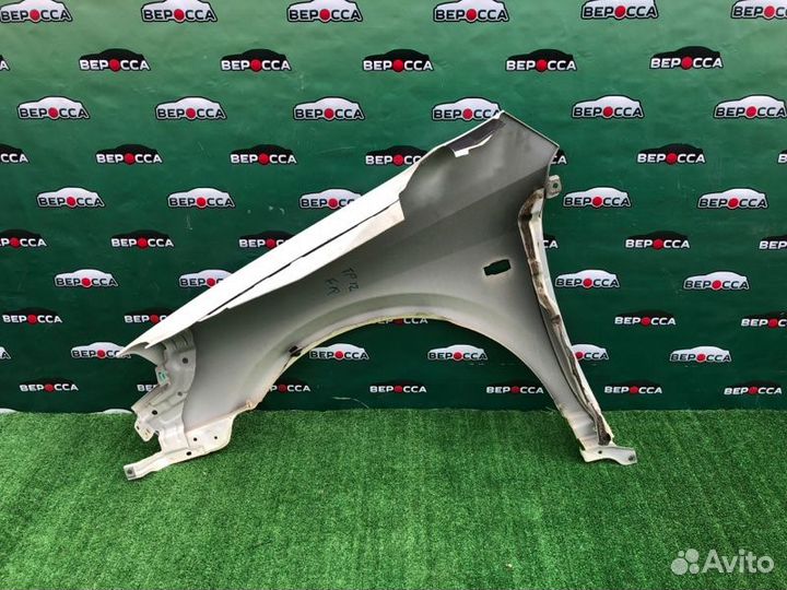 Крыло переднее правое Nissan Primera TP12