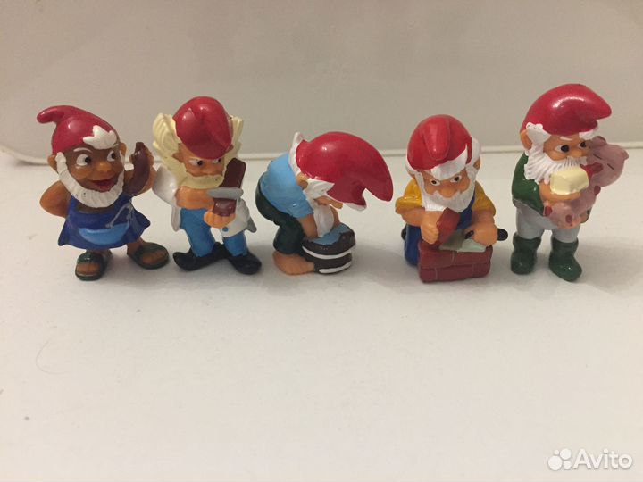 Киндер наборы (Гномы;Крокодил;Акулы 90 г