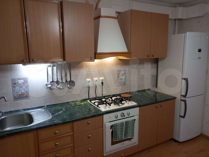 2-к. квартира, 80 м², 3/10 эт.