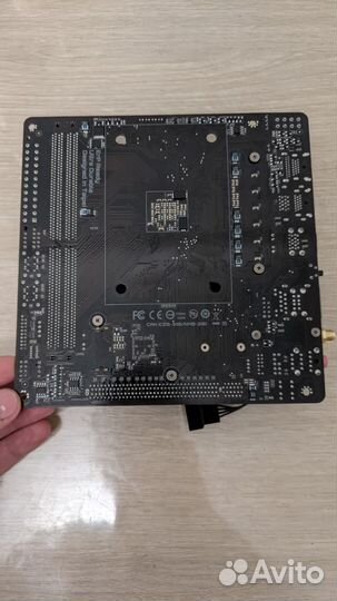 Материнская плата