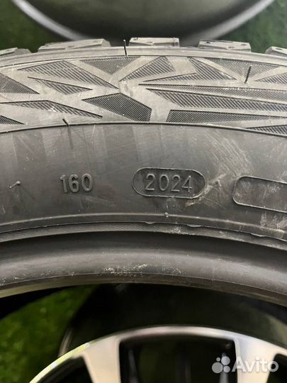 Ikon Tyres Autograph Ice 9 SUV 215/55 R18 99T