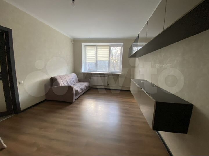 2-к. квартира, 46 м², 3/3 эт.