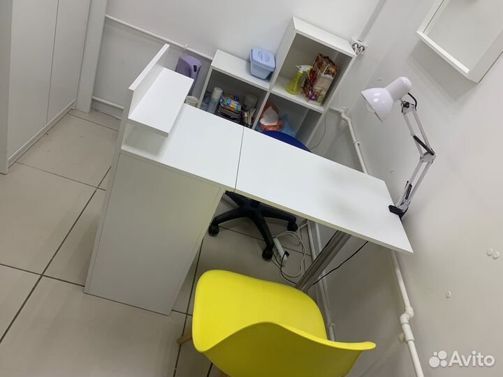 Стол для маникюра