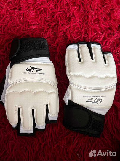 Перчатки для тхэквондо