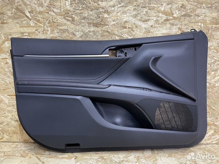Обшивка двери передней левой GR-Sport Toyota Camry