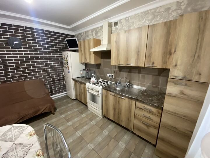 Дом 100 м² на участке 1 сот.