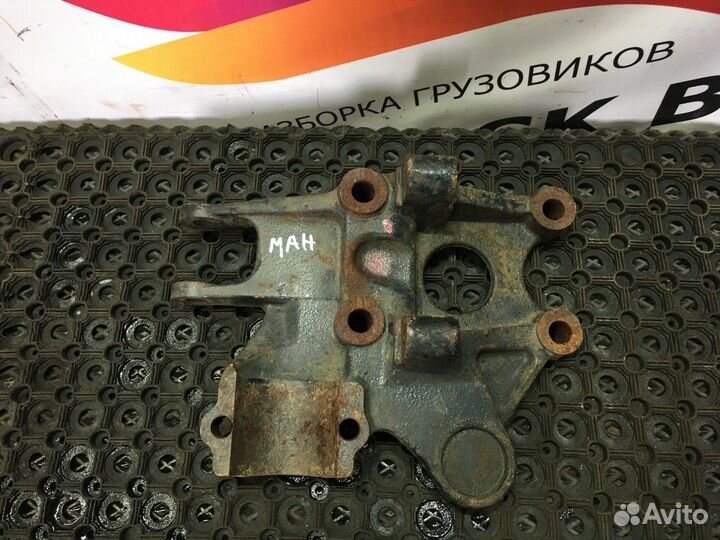 Кронштейн заднего стабилизатора