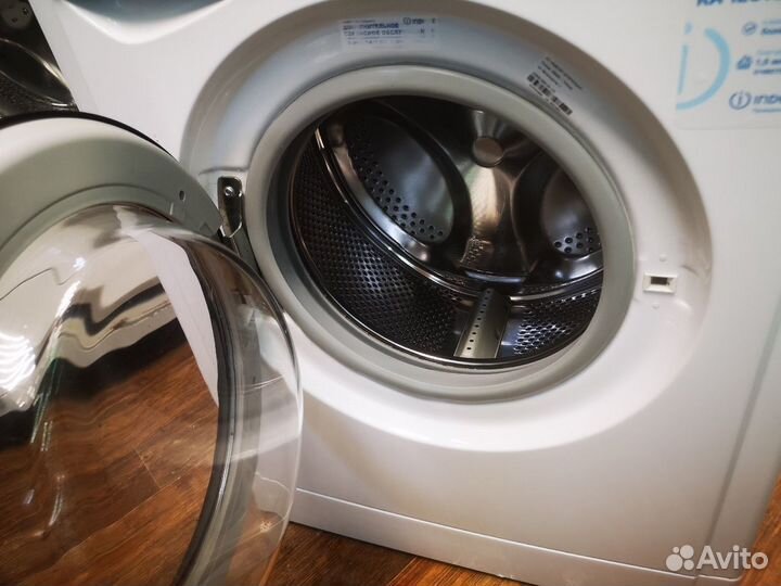 Стиральная машина Indesit ewsb 5085 BK CIS