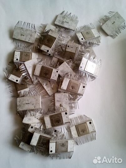 Радиодеталь, микросхемы К1008вж2 из времён СССР