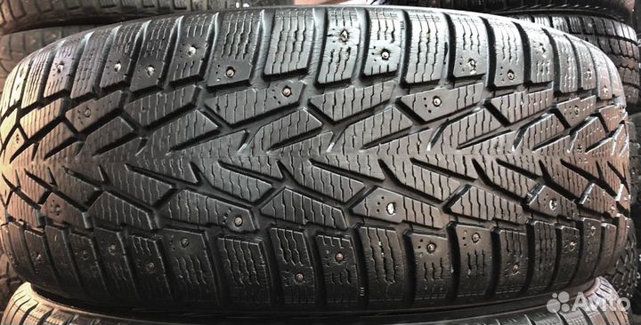 Nokian Tyres Hakkapeliitta 7 215/65 R16
